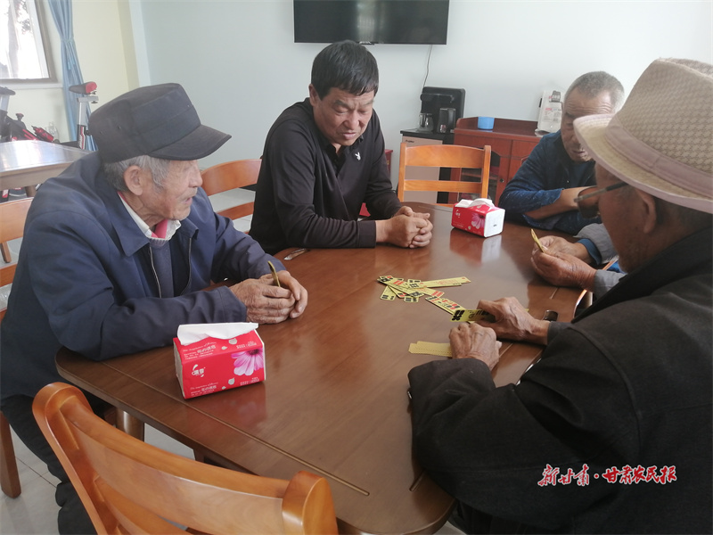 1728633685657407.jpg 1727426362350007697.jpg