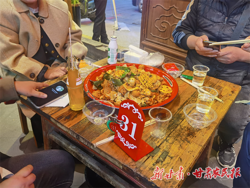 f2b4ee6e7cae6fe8ad813c4588b7625