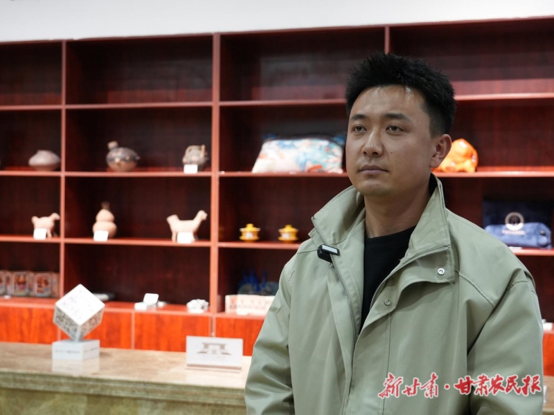 8223551e-c750-4029-9460-1d0007c64c6b_l