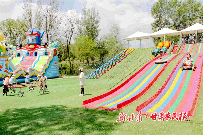 華亭：鄉(xiāng)村旅游描繪富民新畫卷 (1).jpg
