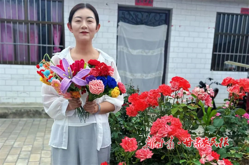 1753788904291899.jpg 河西鎮(zhèn)新西村蘇蓉蓉家的美麗庭院.jpg