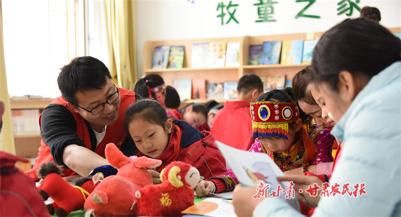 肅南：多措并舉，讓農(nóng)家書屋成為鄉(xiāng)村振興“能量站”