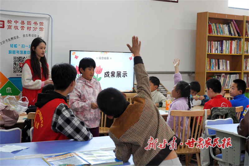 景正紅與農(nóng)家書(shū)屋：十八載鋪就書(shū)香路