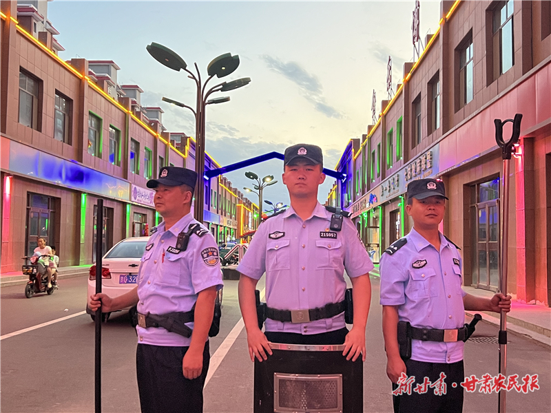 強(qiáng)化巡邏防控 筑牢安全防線