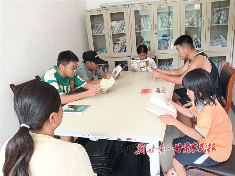西和縣：閱讀賦能，農(nóng)家書屋助力鄉(xiāng)村煥新顏