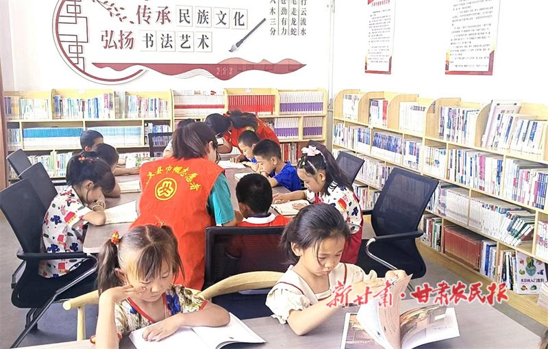古浪縣：農(nóng)家書屋變身“暑假閱讀樂園”