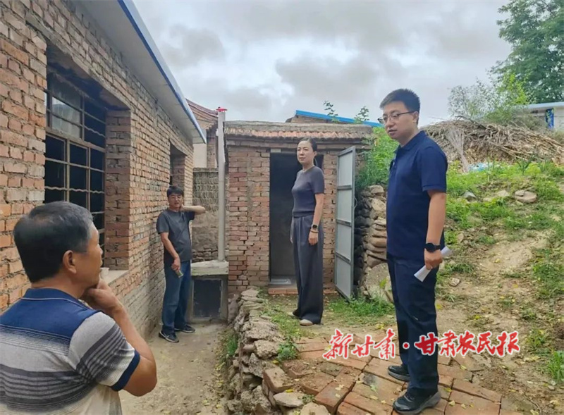 華亭：廁所整改“小切口” 撬動鄉(xiāng)村振興大民生