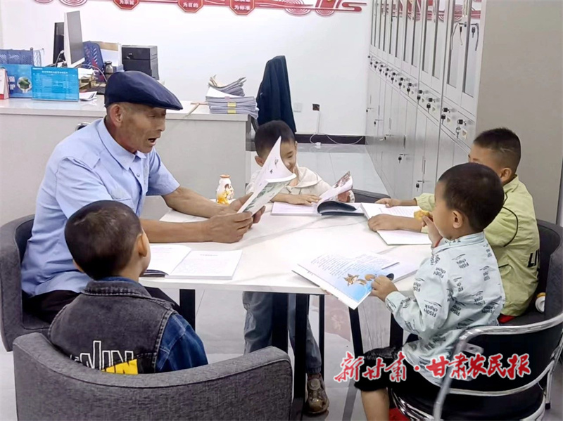 安定區(qū)：農(nóng)家書屋化身暑期“成長(zhǎng)陣地”