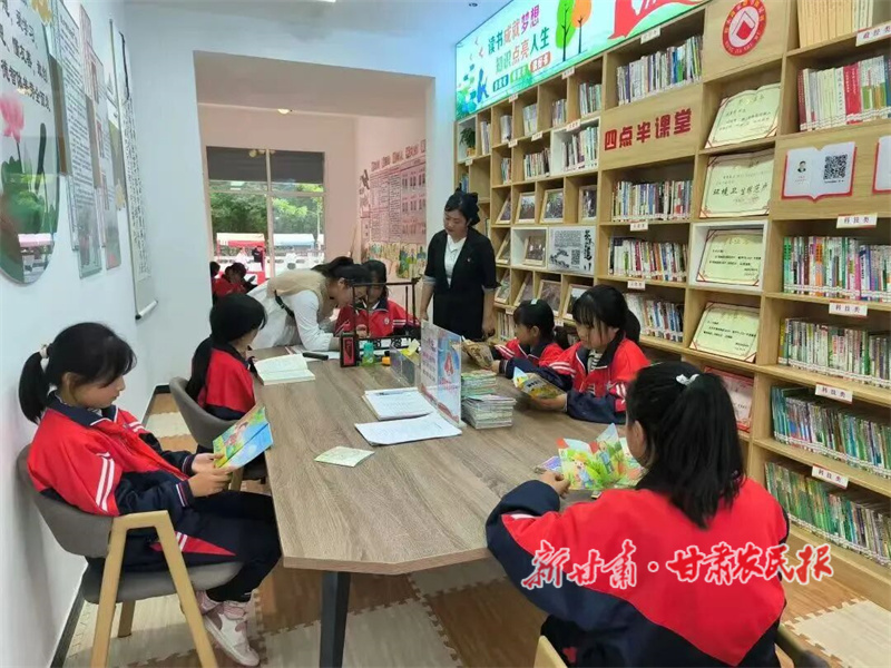 康縣:鄉(xiāng)村文化新地標 村民充電好去處